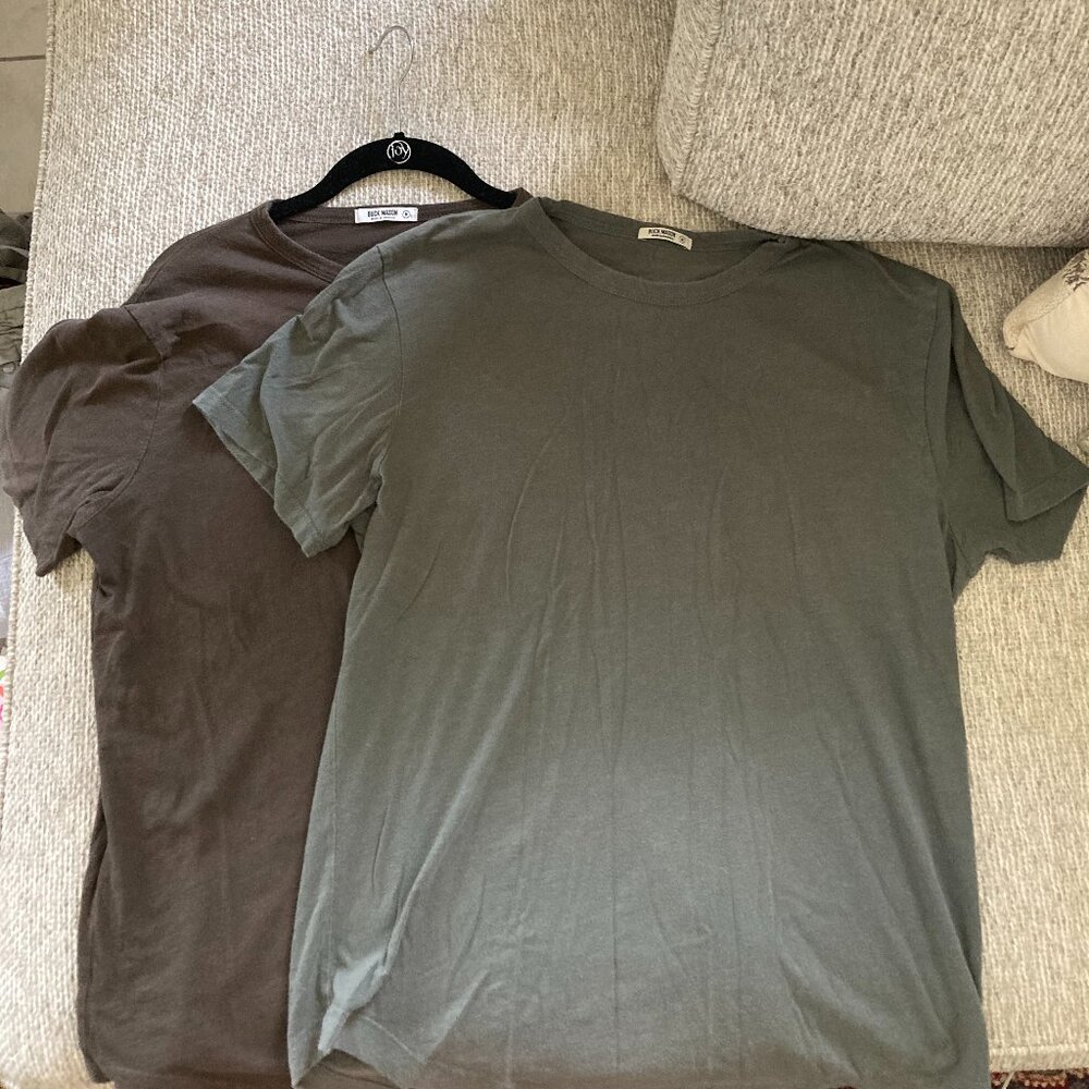 2 Buck Mason T-Shirt Men Size M